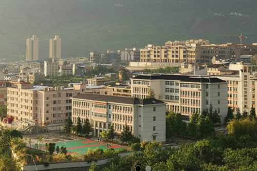 尊龙集团数码DCN助力汉源职业高级中学校园网“智行+光”升级